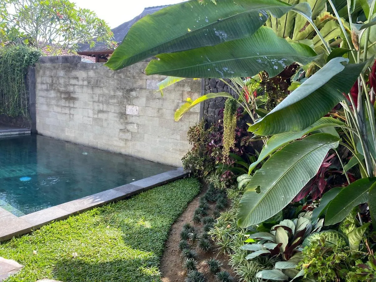 Rumah Dadong Ubud Vila